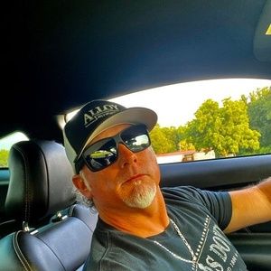 Meet your Posher, Darrell